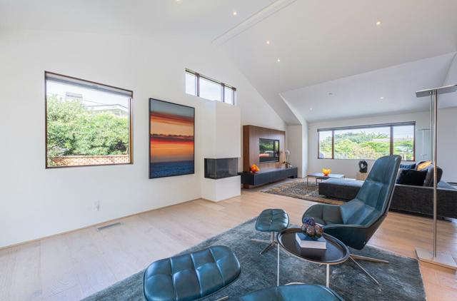 1142 Crest Avenue, Pacific Grove CA: https://media.crmls.org/mediaz/6c0c9e5f-4823-44ee-885d-bc6e4f671a1b.jpg