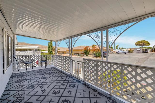 7425 Church Street, Yucca Valley CA: https://media.crmls.org/mediaz/6c0cc2ea-644e-4c89-b678-c2f5120d3a6c.jpg