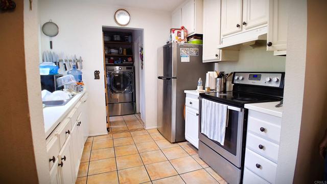 Detail Gallery Image 9 of 33 For 1373 Evergreen Dr, Cardiff By The Sea,  CA 92007 - 3 Beds | 1/1 Baths