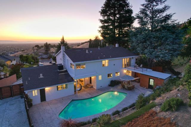 950 Macduff Court, San Jose CA: https://media.crmls.org/mediaz/6c0d05c9-afc6-418f-bc3a-c378dd1c9a6e.jpg