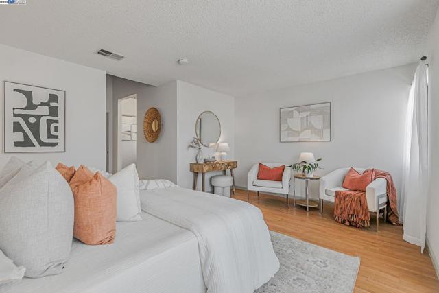 4772 Mendocino Ter, Fremont CA: https://media.crmls.org/mediaz/6c0ec818-d150-4cf1-bcf4-28ac72acbb5f.jpg