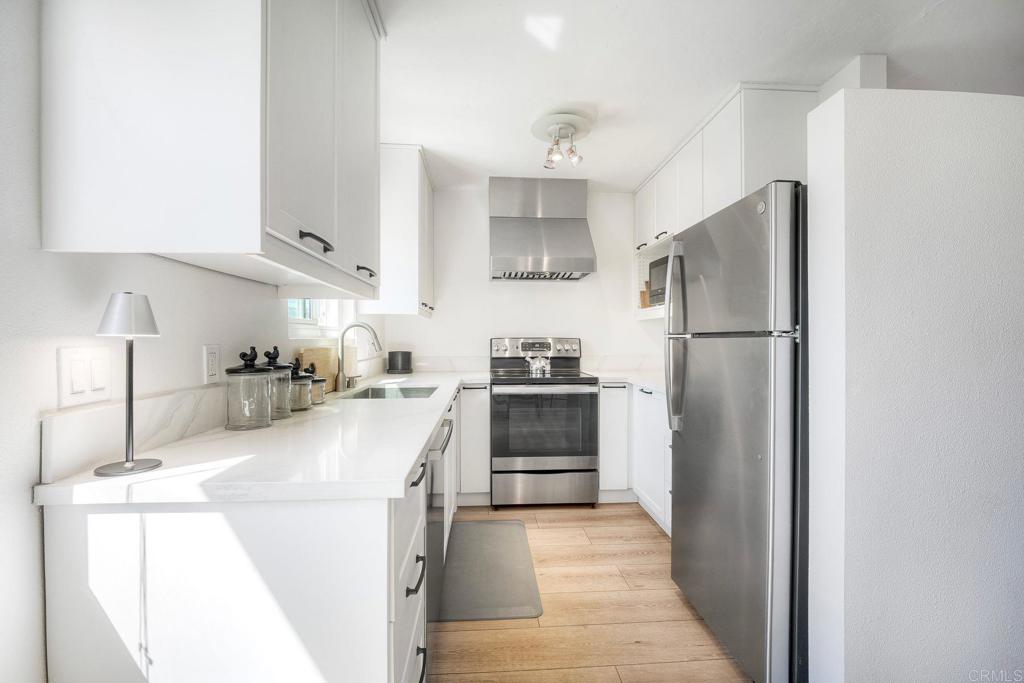 2238 Manchester Avenue - photo 9