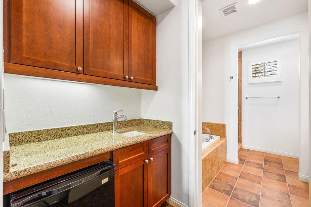 MLS #219135435DA image #35