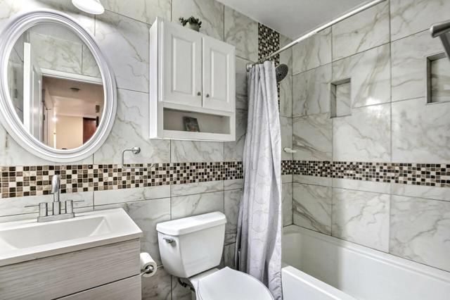 33456 Caliban Drive, Fremont CA: https://media.crmls.org/mediaz/6c0fe411-4d9e-4415-9927-8815195213a6.jpg
