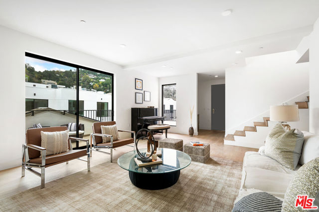 3657 1/2 Regal Place, Los Angeles CA: https://media.crmls.org/mediaz/6c107ded-72ac-4ea3-ab24-1f4664819735.jpg