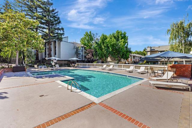 49 Showers Drive, Mountain View CA: https://media.crmls.org/mediaz/6c117051-709a-4474-84ec-8d3ff3b13f04.jpg