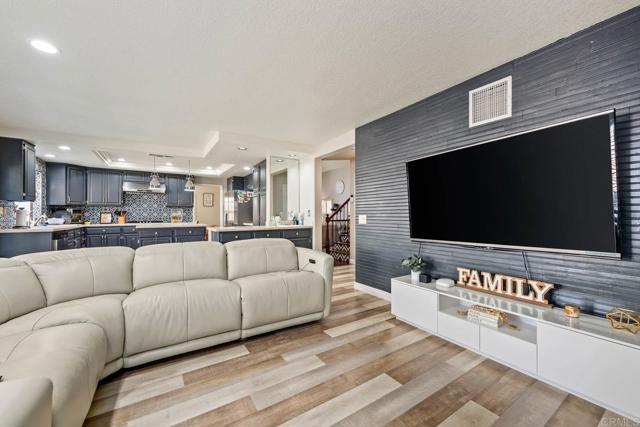 Detail Gallery Image 7 of 26 For 15560 La Entrada Dr, Moreno Valley,  CA 92551 - 5 Beds | 3 Baths