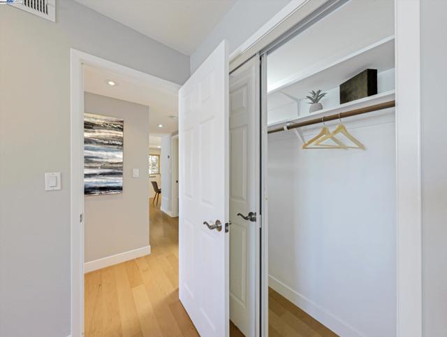 44 Lodato Ave, San Mateo CA: https://media.crmls.org/mediaz/6c123f23-1607-413d-979e-1e125118232d.jpg