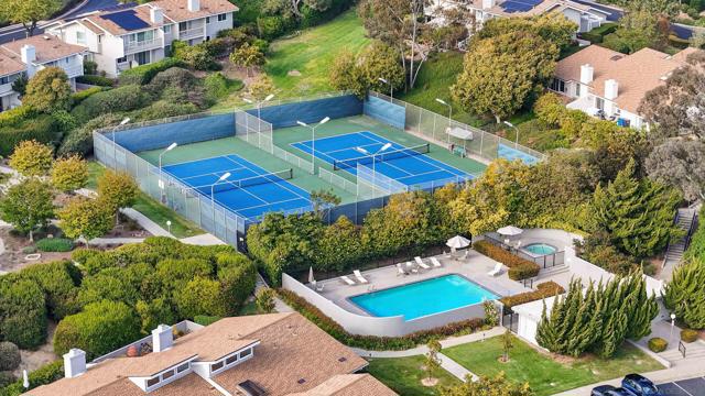 2207 Caminito Cabala, La Jolla CA: https://media.crmls.org/mediaz/6c132e3b-56c9-4da2-8df1-8f8b29c5be56.jpg