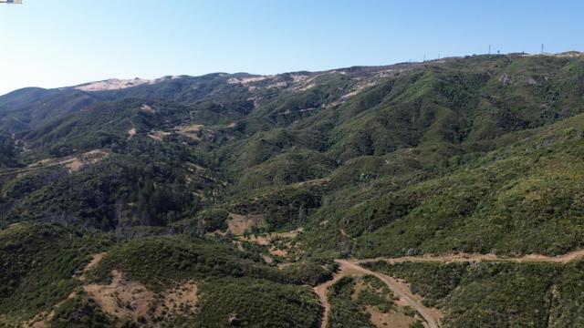 11311 Pine Flat, Healdsburg CA: https://media.crmls.org/mediaz/6c1351ee-754f-48e0-b675-de6e121230a6.jpg
