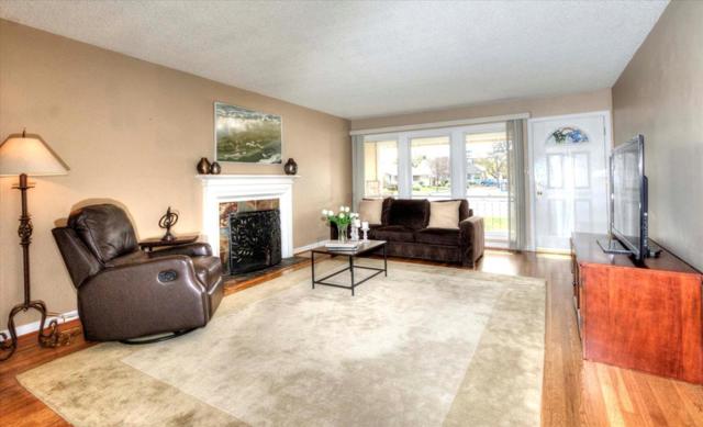 1523 Virginia Avenue, Redwood City CA: https://media.crmls.org/mediaz/6c13962e-3030-42a3-a9e2-1608602c0e5c.jpg