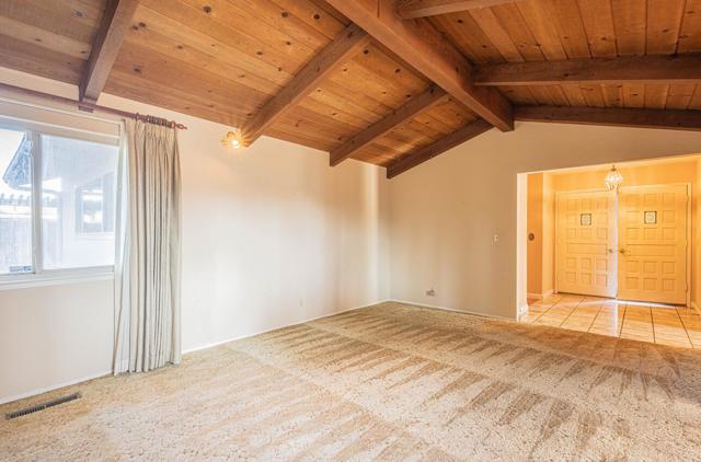 1007 Driftwood Place, Salinas CA: https://media.crmls.org/mediaz/6c13c201-60ca-48b7-a5e9-524a7f79beed.jpg