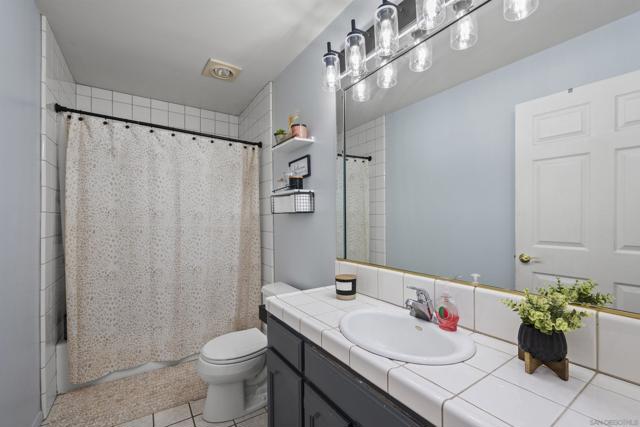 8016 Sterling Dr, El Cajon CA: https://media.crmls.org/mediaz/6c1464b6-50a6-4d76-b6bd-838678660618.jpg
