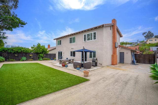13349 Portofino Dr, Del Mar CA: https://media.crmls.org/mediaz/6c158b1a-7256-409f-9bac-69752f2ba36e.jpg