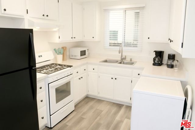 Drew Fenton | 11670 W Sunset Boulevard Los Angeles CA | MLS: 7408601 Drew Fenton | 11670 W Sunset Boulevard Los Angeles CA | MLS: 7408601