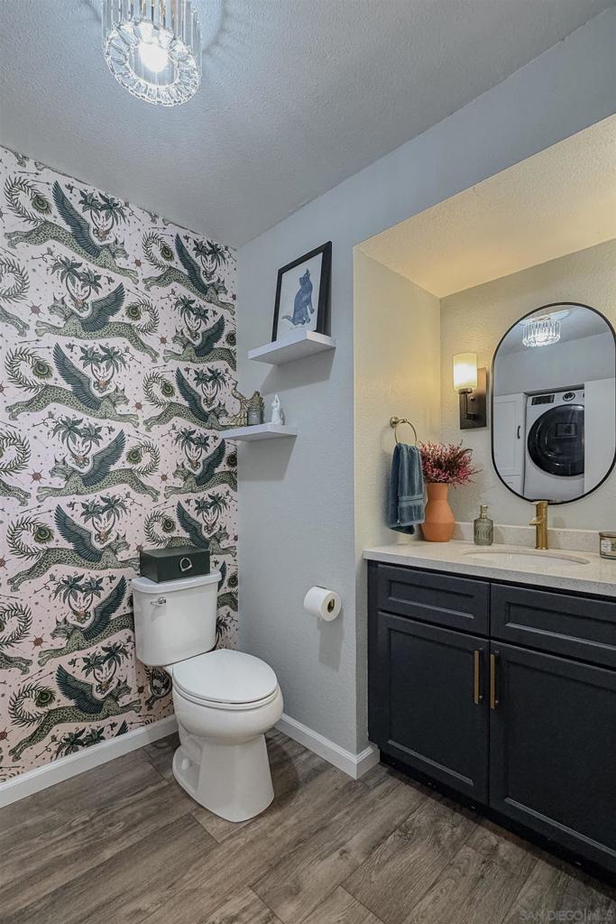 MLS #250033095SD img 15