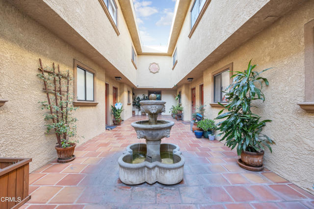 Detail Gallery Image 32 of 35 For 14803 Vanowen St #13,  Van Nuys,  CA 91405 - 2 Beds | 2 Baths