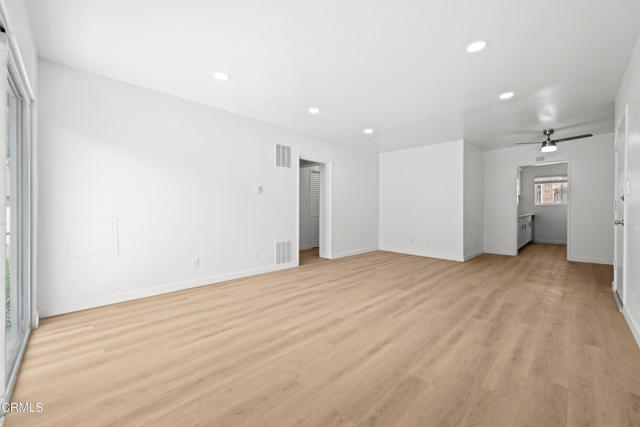 Detail Gallery Image 2 of 25 For 121 S Chester Ave #12,  Pasadena,  CA 91106 - 1 Beds | 1 Baths