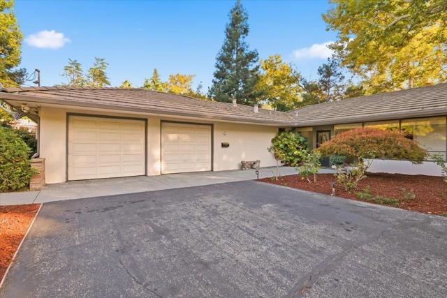 20510 Brookwood Lane, Saratoga CA: https://media.crmls.org/mediaz/6c183de5-926e-4975-b6ef-c2544e9b82b9.jpg