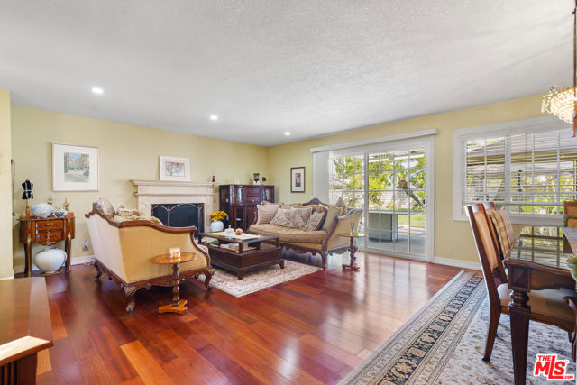 1756 Milano, Montebello CA: https://media.crmls.org/mediaz/6c186a6e-f739-4bec-be6f-c12ece95123e.jpg