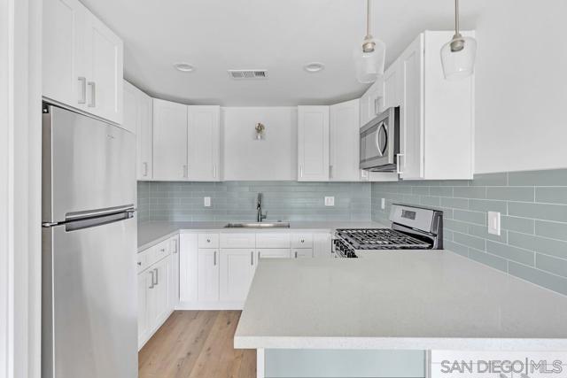 4922 Muir Ave, San Diego CA: https://media.crmls.org/mediaz/6c1879fc-2a55-48b1-873a-5a5e27cba5ad.jpg