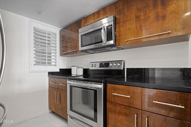 1200 Pacific Coast Highway, Huntington Beach CA: https://media.crmls.org/mediaz/6c18aa29-0a4f-46eb-aaff-13bbb28313fa.jpg