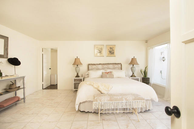 52404 Avenida Rubio, La Quinta CA: https://media.crmls.org/mediaz/6c18de05-4e1e-44fb-971c-28eba620eaaf.jpg
