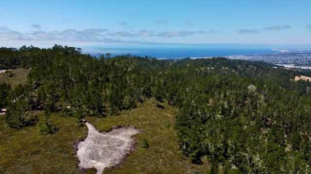 2 Monterra Ranch, Monterey CA: https://media.crmls.org/mediaz/6c18e92e-a64d-4e4a-942c-10996674b587.jpg