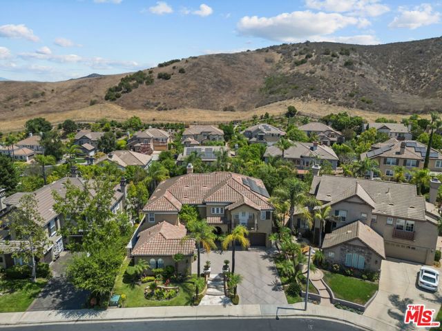 638 Oak Tree Court photo 4