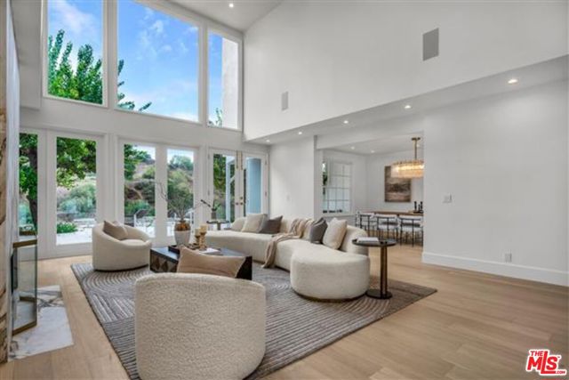 Drew Fenton | 2205 Canyonback Road Los Angeles CA | MLS: 7423951