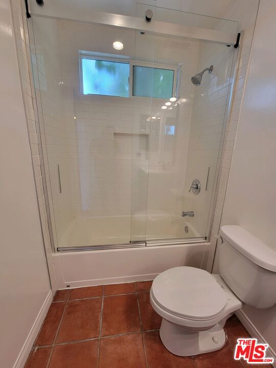 109 Brooks Avenue, Venice CA: https://media.crmls.org/mediaz/6c1b2af1-d83a-416f-b944-646419487437.jpg