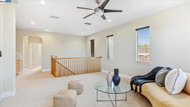2133 Demetrius Way, Roseville CA: https://media.crmls.org/mediaz/6c1bdf15-b1a4-46ee-aa5f-600af9281fef.jpg