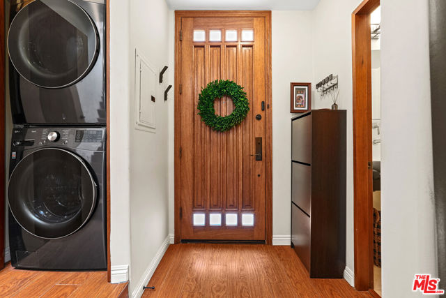 5303 Satsuma Avenue, North Hollywood CA: https://media.crmls.org/mediaz/6c1bfcb2-126d-4c39-ada9-8cd74fbd1932.jpg