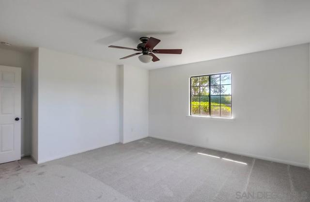 2336 Rancho Diego Ct, Escondido CA: https://media.crmls.org/mediaz/6c1c0b81-f399-4136-9739-e1d7b77c3690.jpg