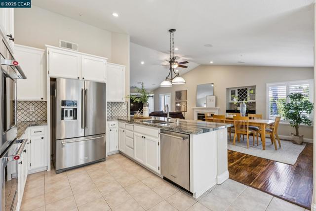 2232 Normandy Cir, Livermore CA: https://media.crmls.org/mediaz/6c1f08d5-91c9-45aa-b594-9e177b07d82d.jpg