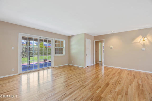 17335 Burton Street, Northridge CA: https://media.crmls.org/mediaz/6c1f882a-e541-4f0f-b3f3-fbf5839afce1.jpg