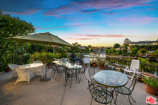 10061 Valley Spring Lane photo 7