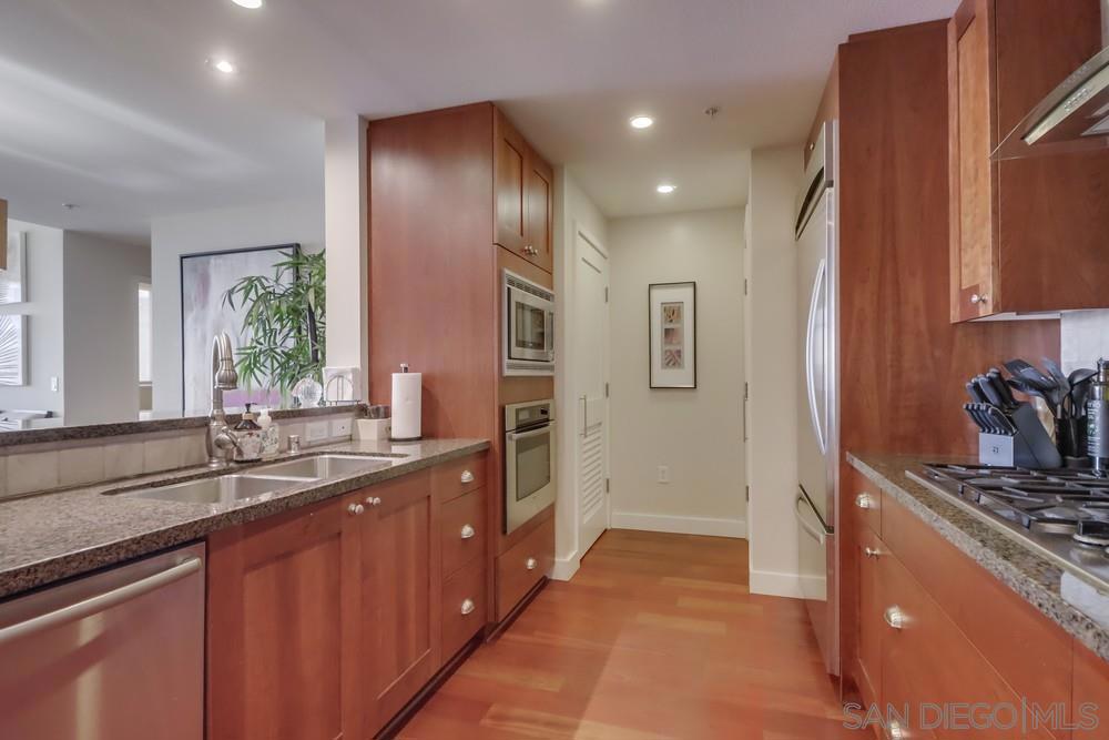 MLS #250032031SD image #15