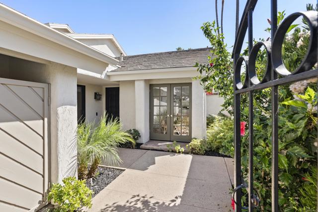 3819 Via Amistosa, Rancho Santa Fe CA: https://media.crmls.org/mediaz/6c20f015-32ac-49b7-b312-c32333c54bc2.jpg