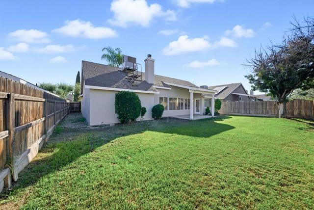 612 Saffron Street, Hanford CA: https://media.crmls.org/mediaz/6c20f0c1-1518-42c0-be47-c03e59a01b6a.jpg