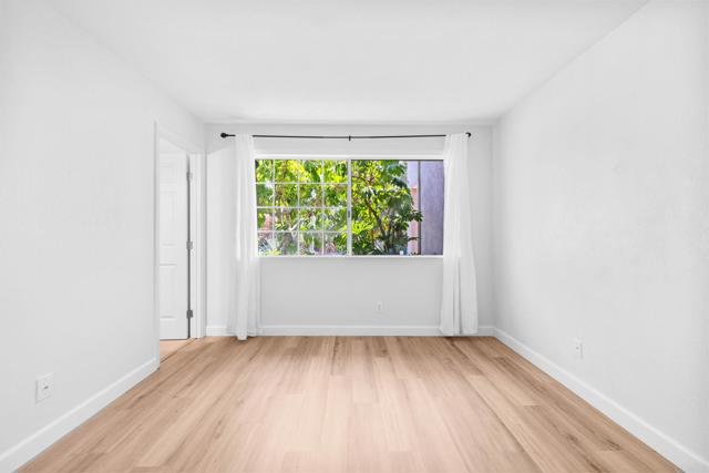 4470 48th St, San Diego CA: https://media.crmls.org/mediaz/6c221db7-a8ba-430b-ad86-c98eb4bfb899.jpg