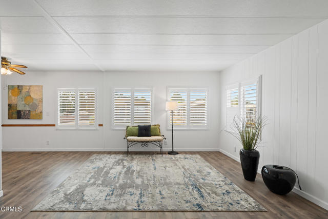 262 Gershwin Lane, Ventura CA: https://media.crmls.org/mediaz/6c223b78-2a17-493e-b707-b272755f39db.jpg