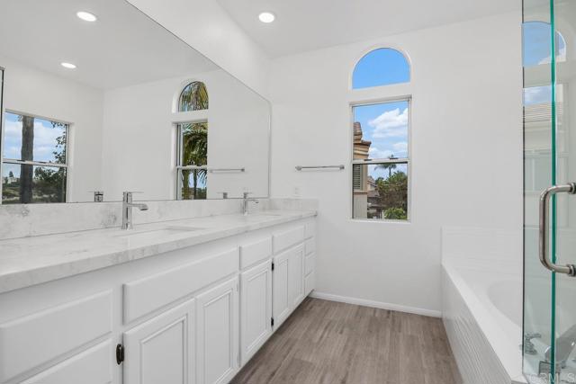 982 Hawthorne Court, San Marcos CA: https://media.crmls.org/mediaz/6c236baa-042f-499d-96a7-da4ca2996b4a.jpg