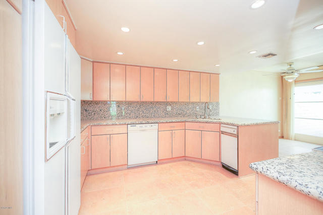 23150 Park Sorrento, Calabasas CA: https://media.crmls.org/mediaz/6c238aef-a568-4d78-af09-4c21f88510de.jpg