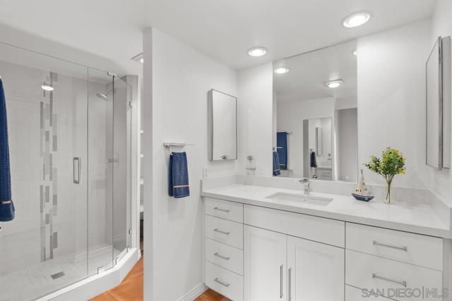 3762 Balboa Terrace Unit B, San Diego CA: https://media.crmls.org/mediaz/6c2478e9-1967-41b9-8a1a-70011f521494.jpg