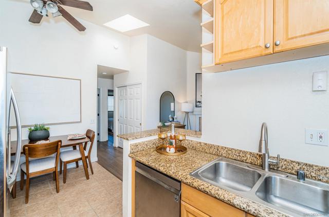 4353 Felton St, San Diego CA: https://media.crmls.org/mediaz/6c248843-dccd-4804-a535-c802d381a5b1.jpg