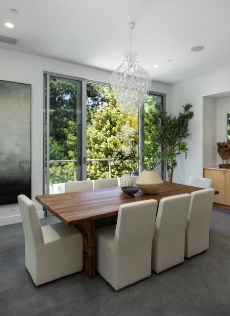454 Cypress Drive, Los Altos CA: https://media.crmls.org/mediaz/6c25bd25-26f7-42c3-be4b-1c5962ae2325.jpg