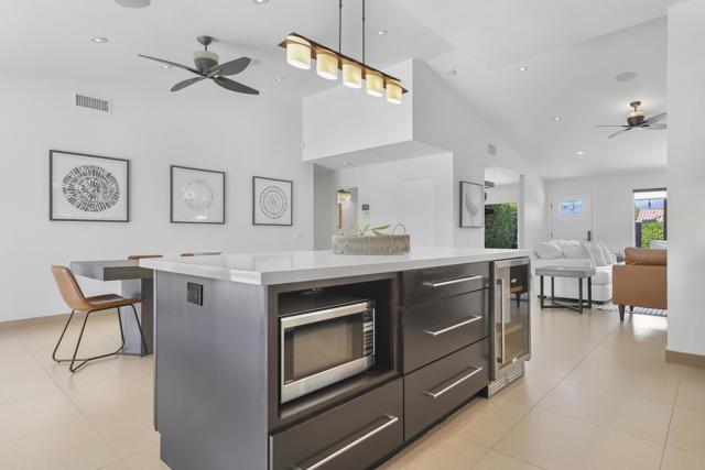 70825 Ironwood Drive, Rancho Mirage CA: https://media.crmls.org/mediaz/6c26370b-ed84-4f8d-9dcf-a6425fb00df4.jpg