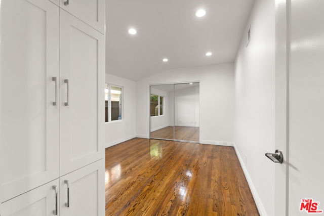 3761 Sheridge Drive, Sherman Oaks CA: https://media.crmls.org/mediaz/6c264c3e-a316-4ca1-8b0b-a582e115424a.jpg