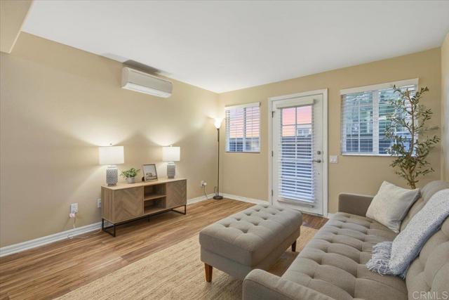 Detail Gallery Image 3 of 23 For 5402 Balboa Arms Drive #345,  San Diego,  CA 92117 - 2 Beds | 2 Baths